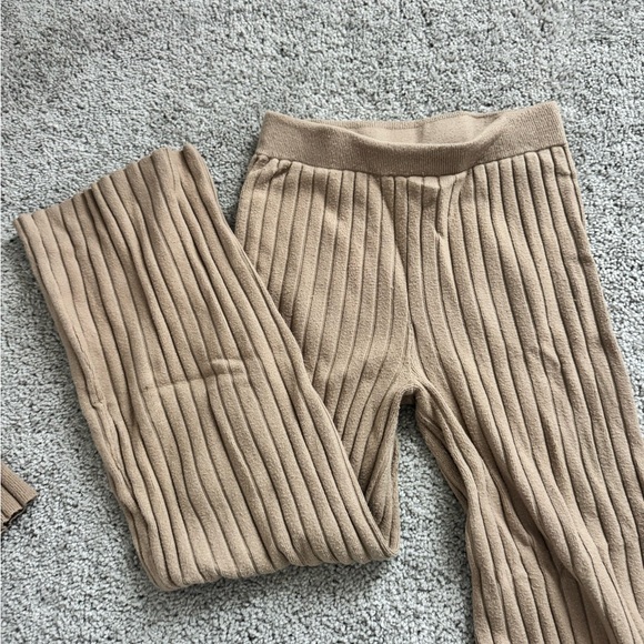Sincerely Jules Tan Ribbed Knit Pajama Set - Picture 3 of 5